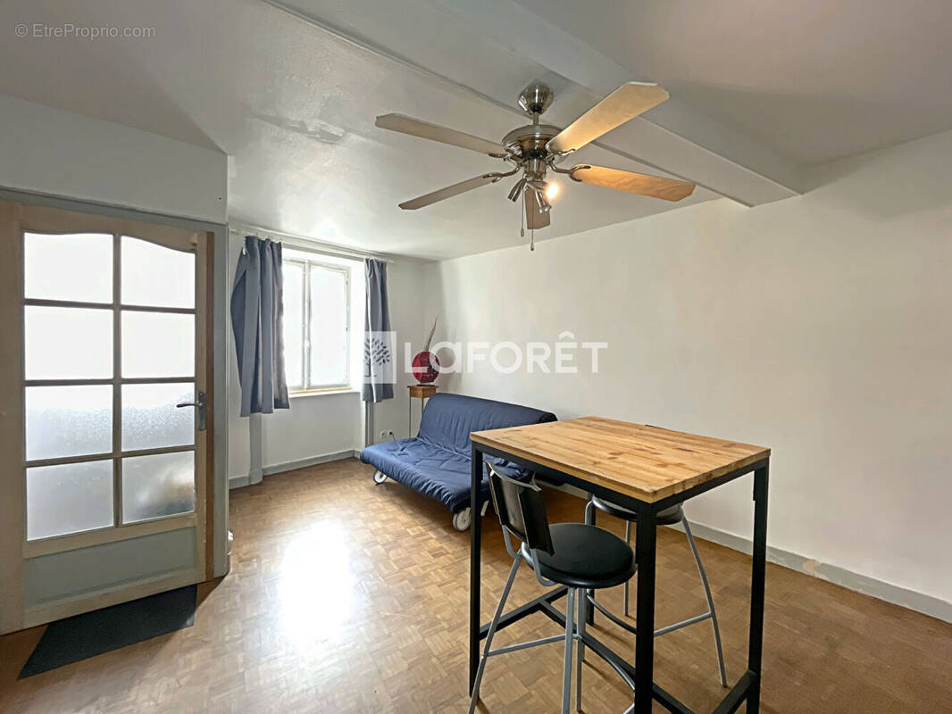 Appartement à COLIGNY