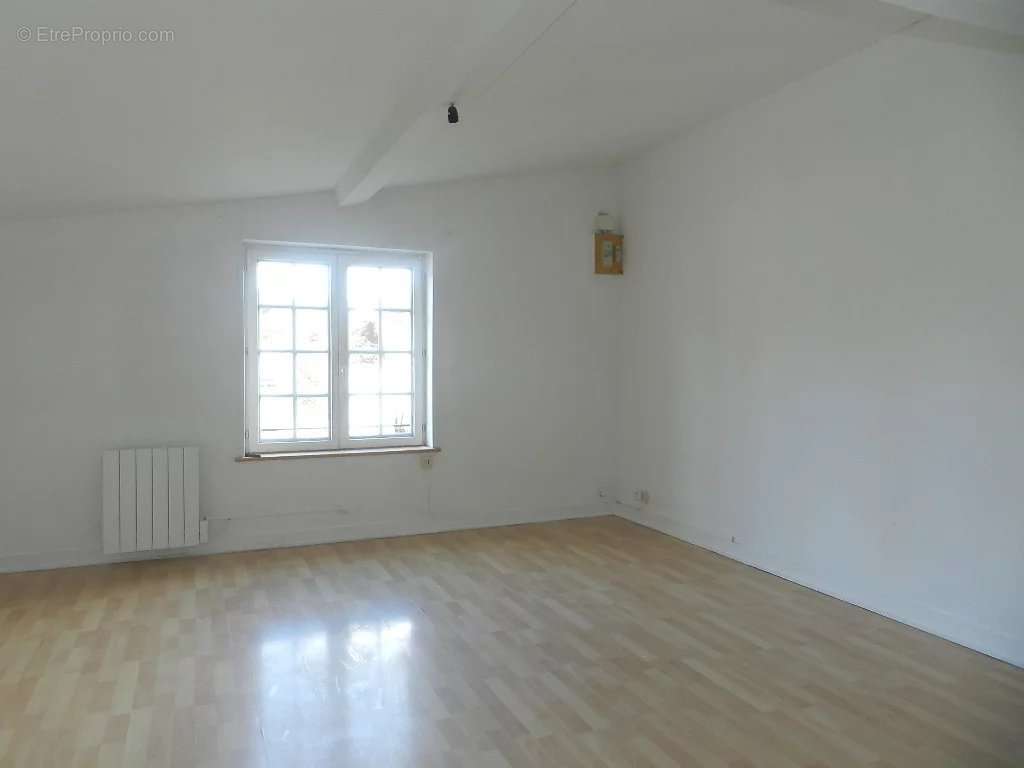 Maison à SAINT-PIERRE-SUR-DIVES