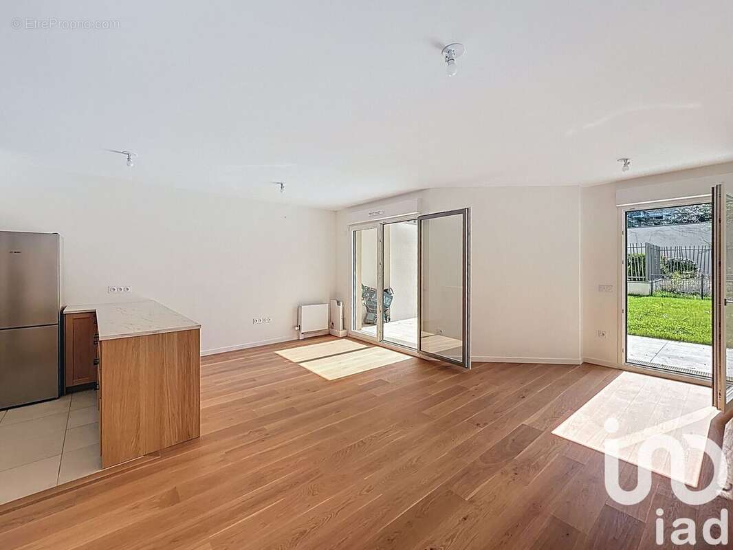 Photo 3 - Appartement à SURESNES