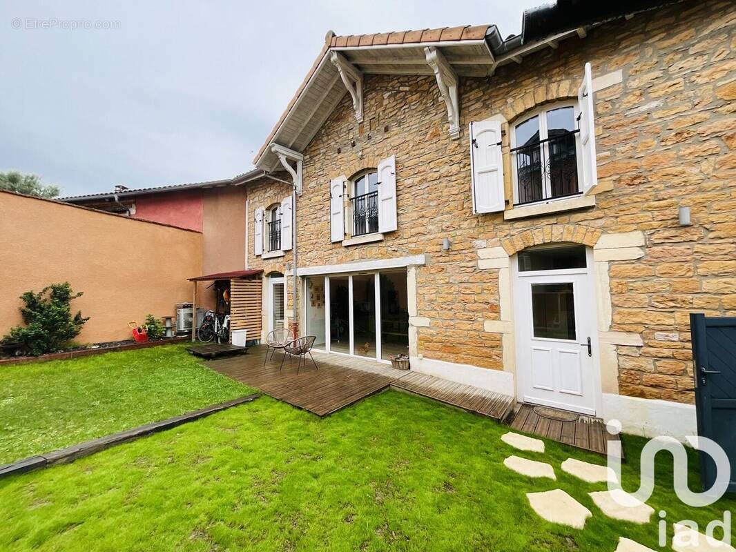 Photo 1 - Maison à JASSANS-RIOTTIER