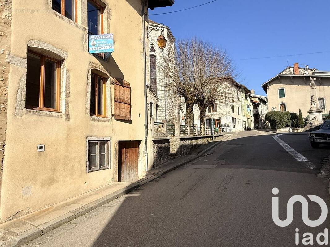 Photo 1 - Maison à PONCIN