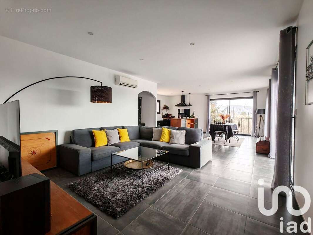 Photo 3 - Maison à UZER
