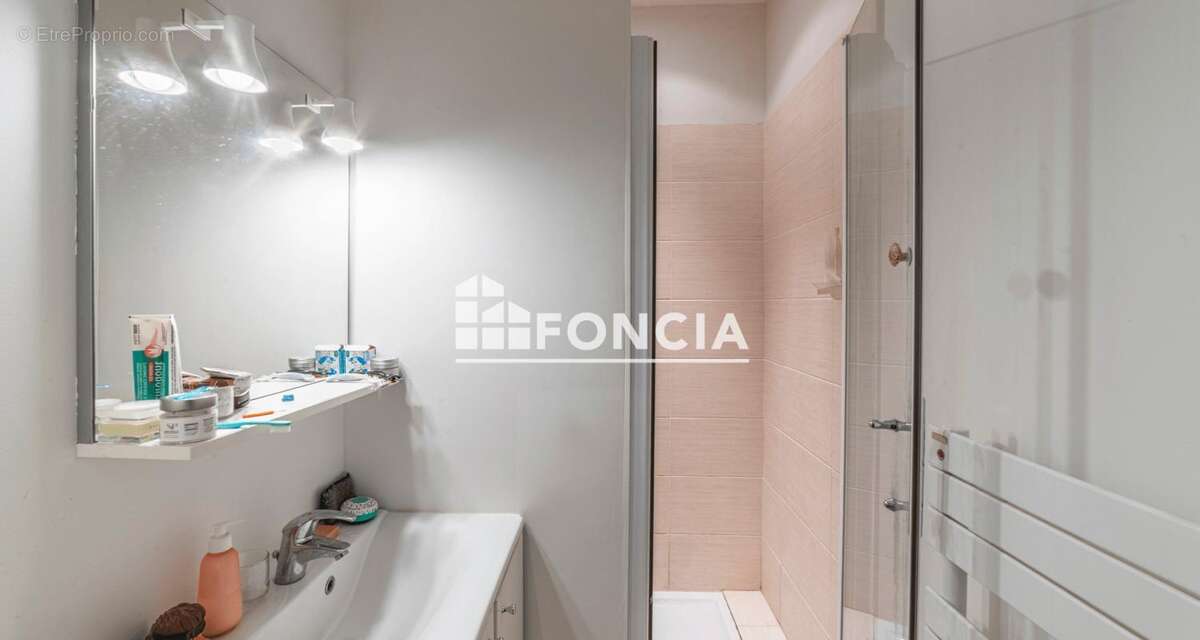 Appartement à LYON-6E