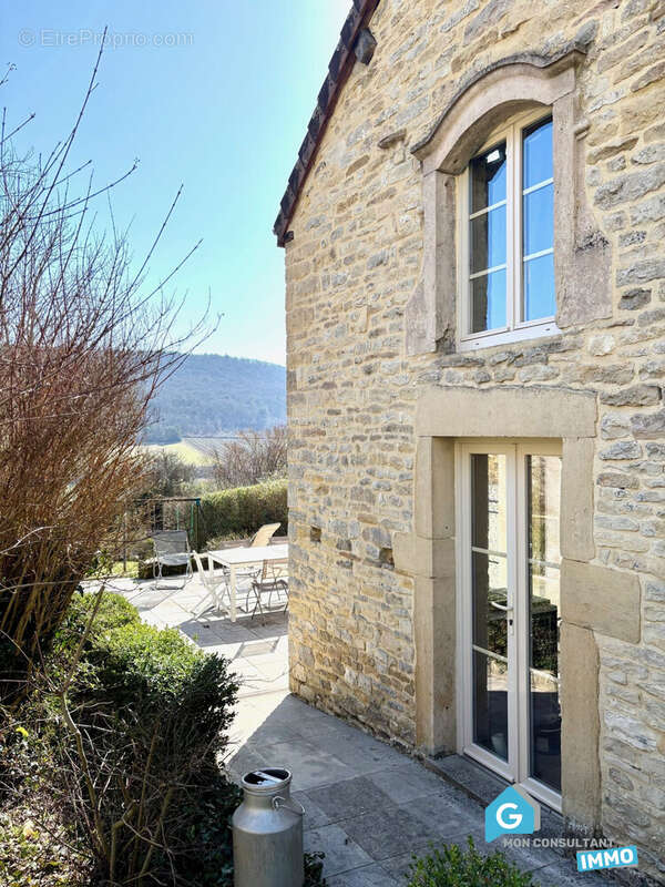 Maison à NUITS-SAINT-GEORGES