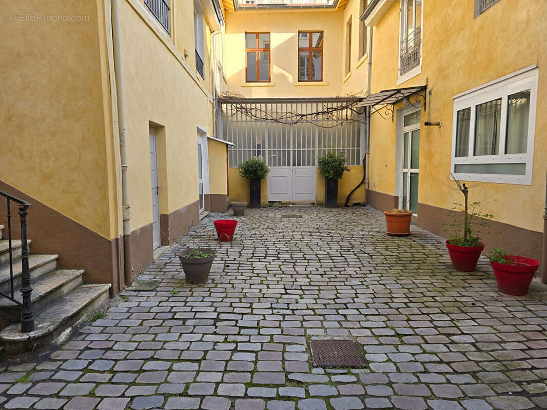 Appartement à LYON-6E