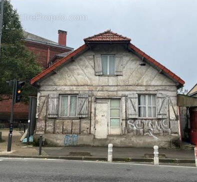 Maison à CHATILLON