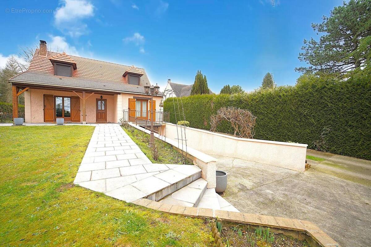 Photo 1 - Maison à ANGERVILLIERS
