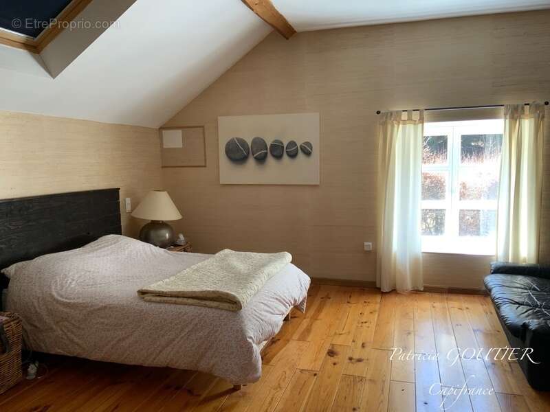 Maison à NOIRETABLE