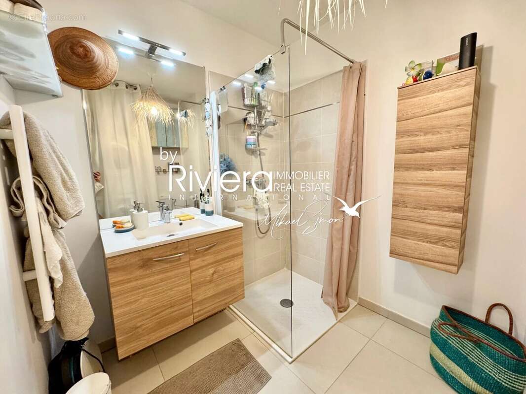 Appartement à LA CROIX-VALMER