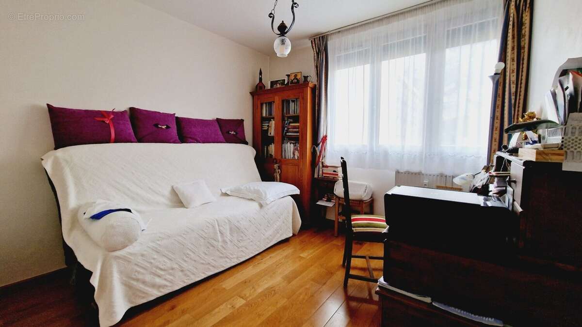 Appartement à LE PONT-DE-CLAIX