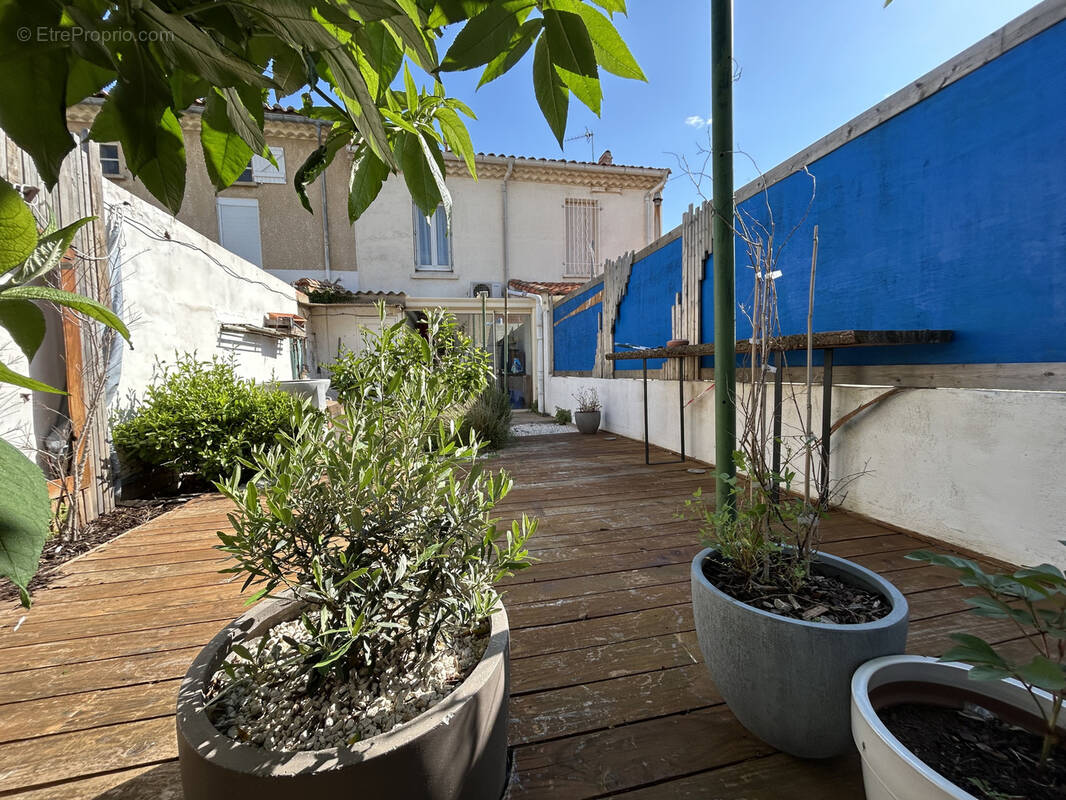 Maison à LEZIGNAN-CORBIERES