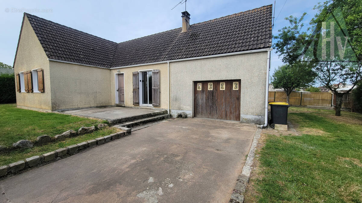 Maison à SOISY-BOUY