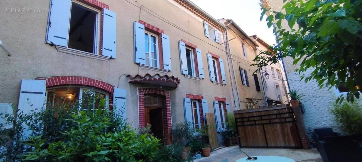 Maison à MONTEUX