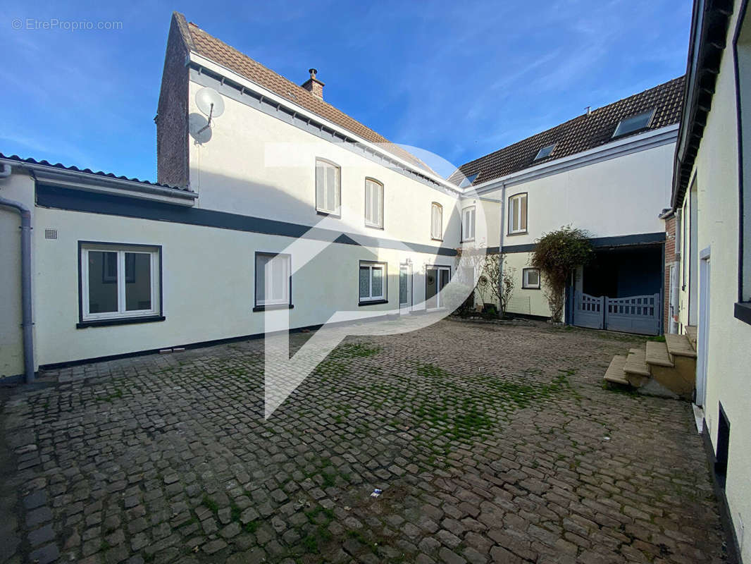 Maison à SAINGHIN-EN-WEPPES