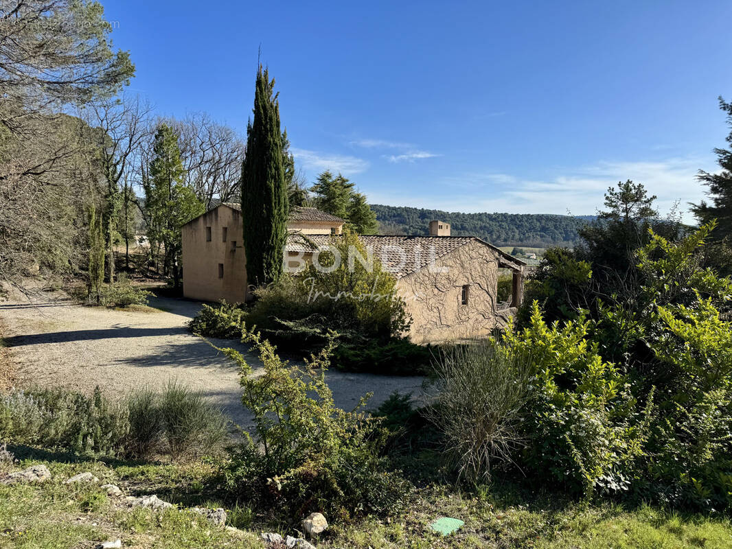 Maison à LA BASTIDE-DES-JOURDANS