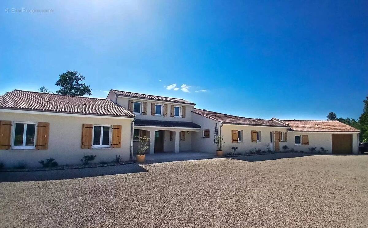 Maison à NERCILLAC