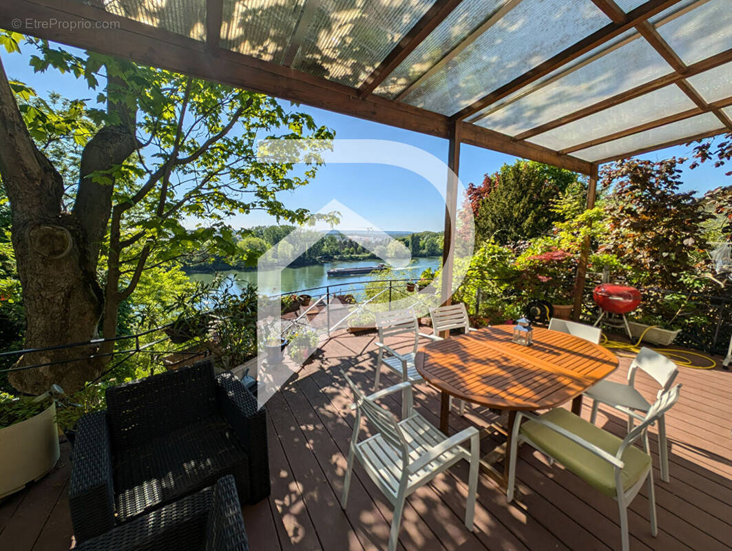 Maison à LA FRETTE-SUR-SEINE