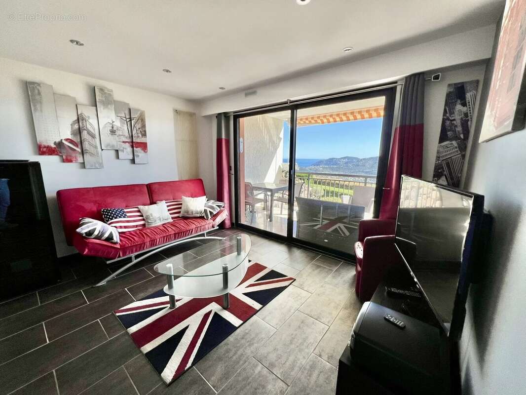 Appartement à MANDELIEU-LA-NAPOULE