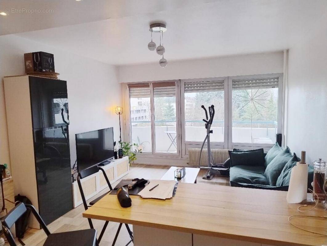 Appartement à LYON-9E