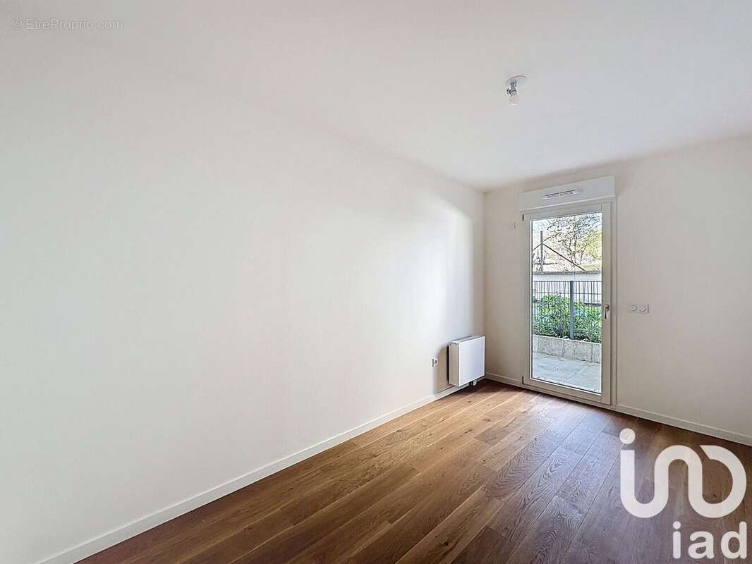 Photo 9 - Appartement à SURESNES