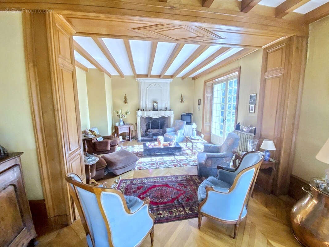 Maison à JONZAC