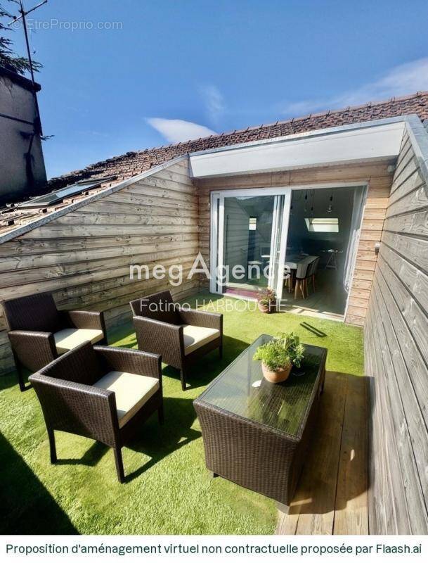 Appartement à LE CHAMBON-FEUGEROLLES