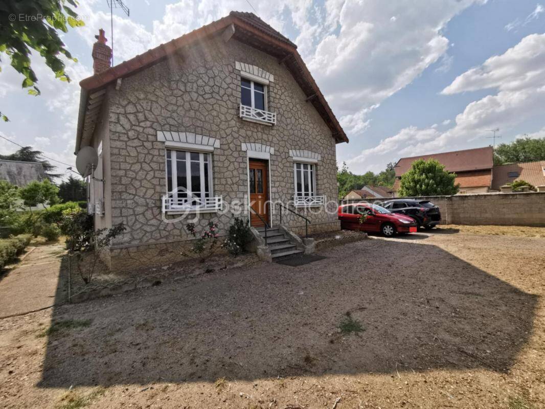 Maison à CEPOY