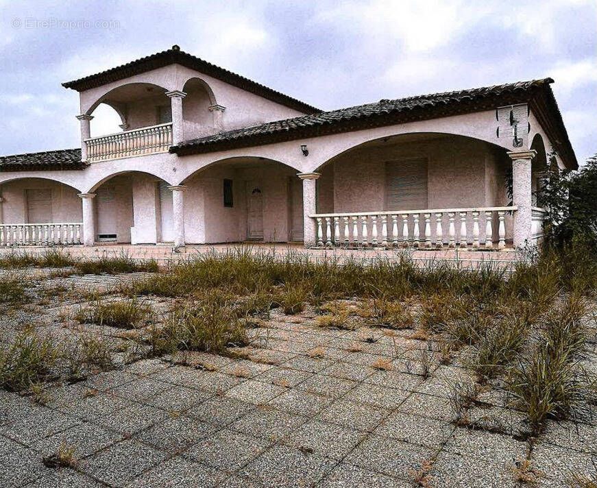 Maison à MILHAUD