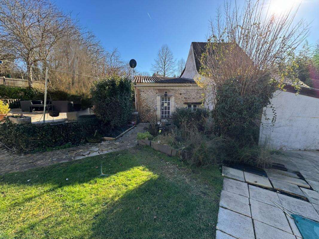 Maison à LE BUGUE