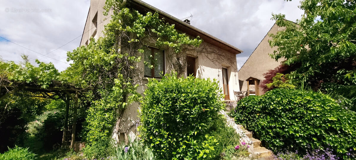 Maison à TREMBLAY-EN-FRANCE