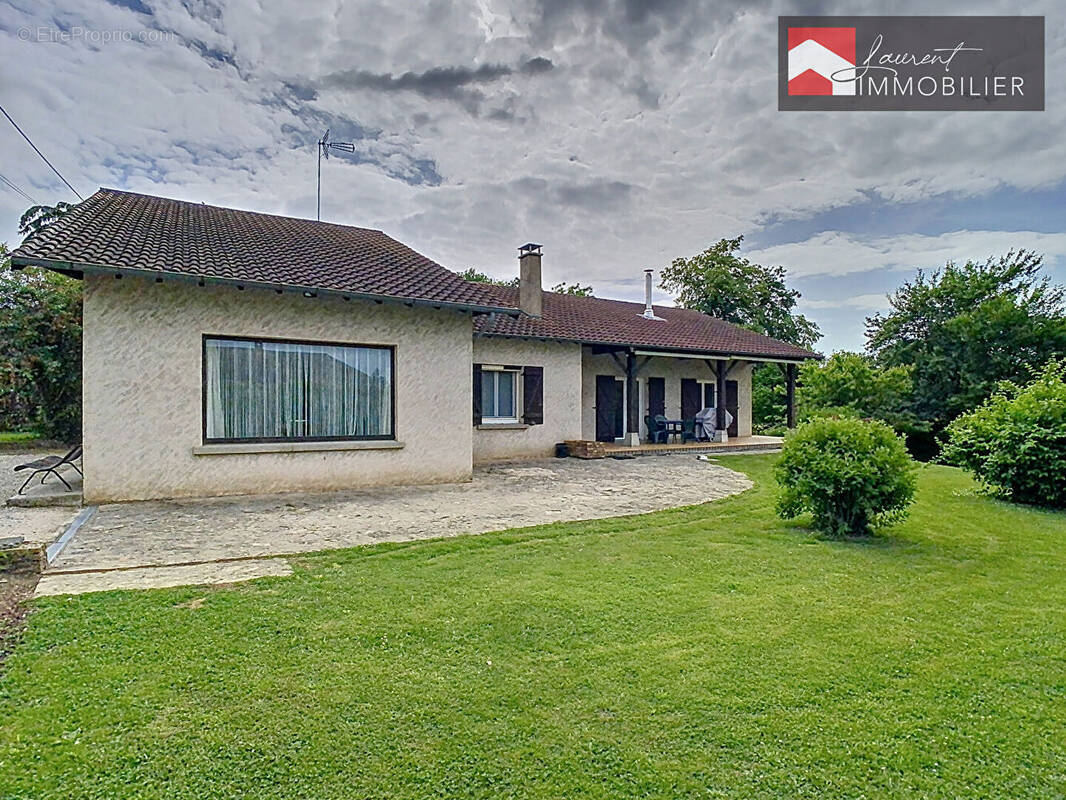 Maison à PONT-DE-VAUX