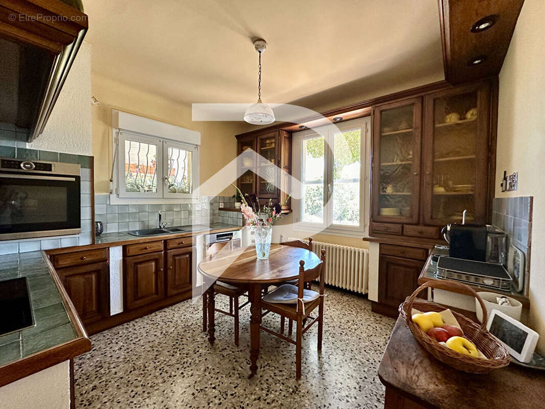 Maison à CUCURON