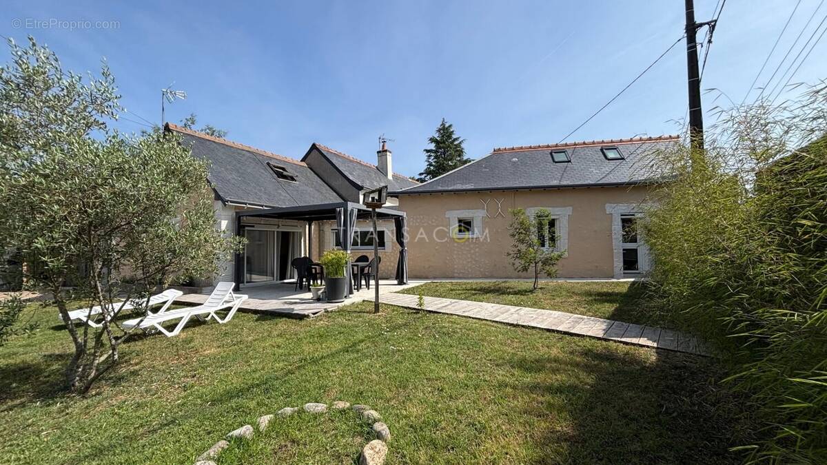 Maison à MONTBAZON