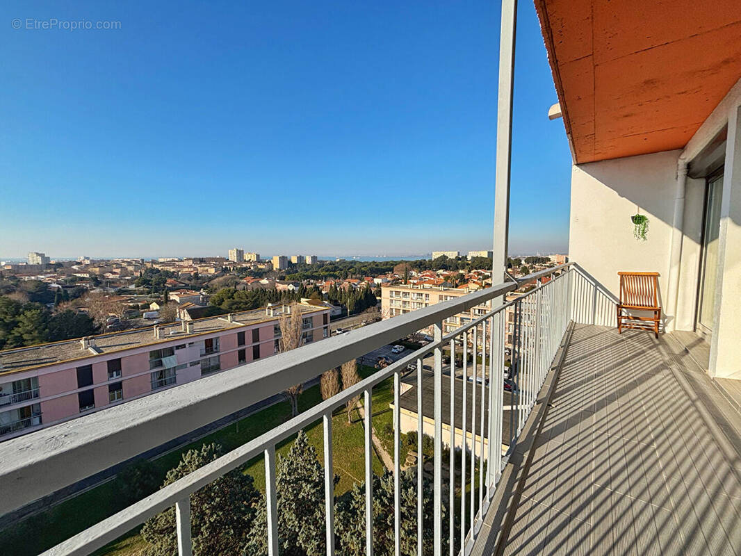 Appartement à PORT-DE-BOUC