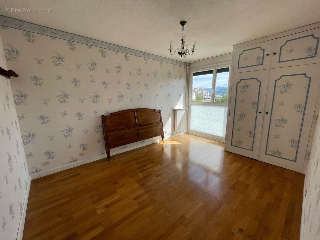 Appartement à ECHIROLLES