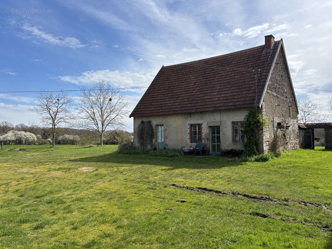 Maison à PREVERANGES