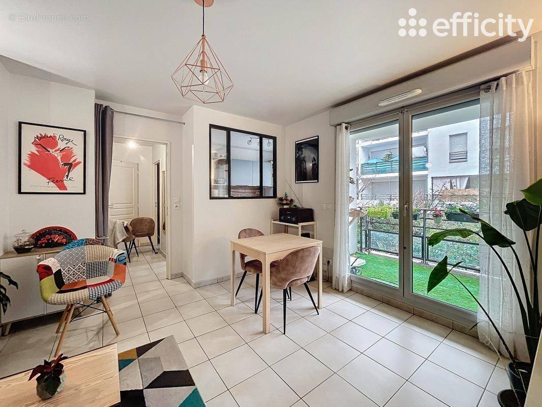 Appartement à LYON-8E
