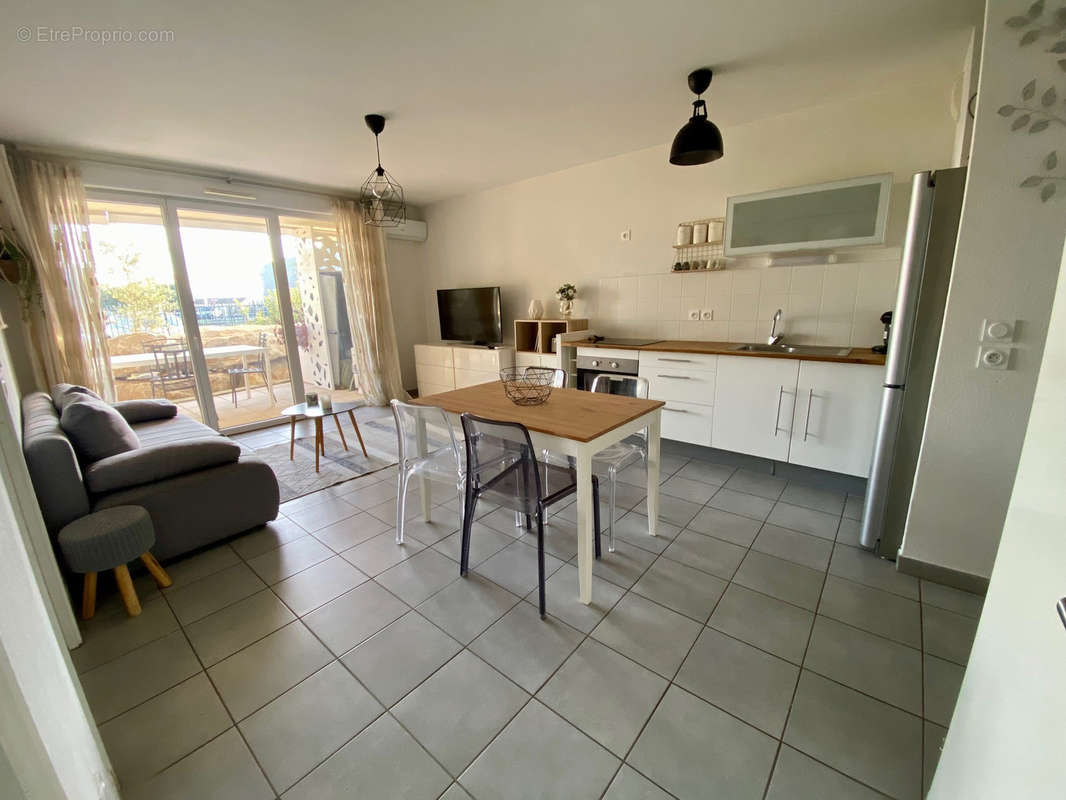 Appartement à LATTES