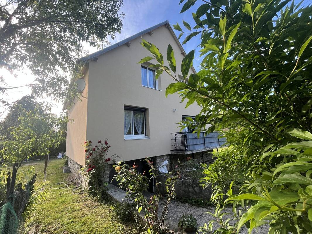 Maison à CHARLEVAL