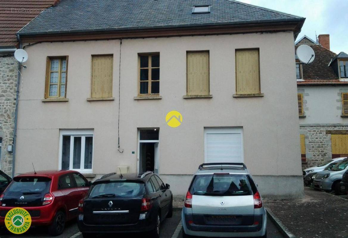 Maison à AUZANCES