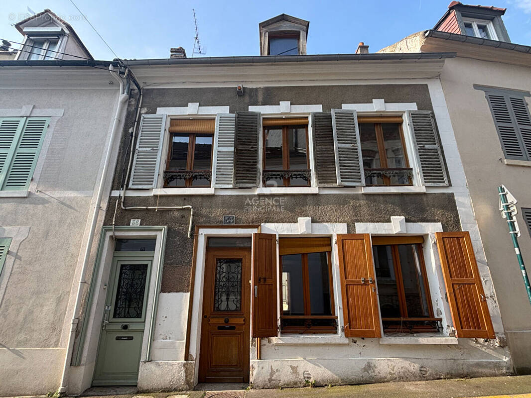 Maison à PONTOISE