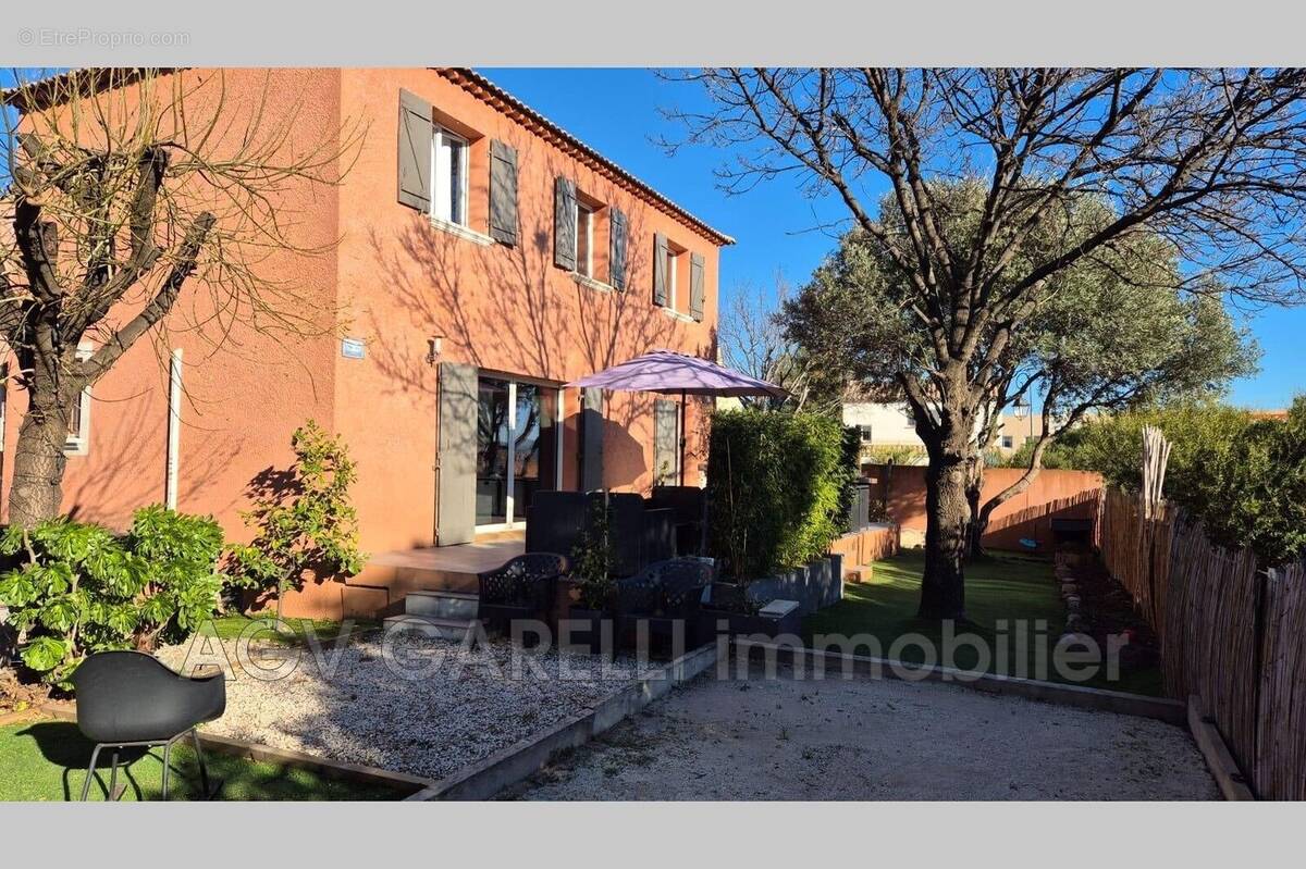 Maison à LA FARLEDE