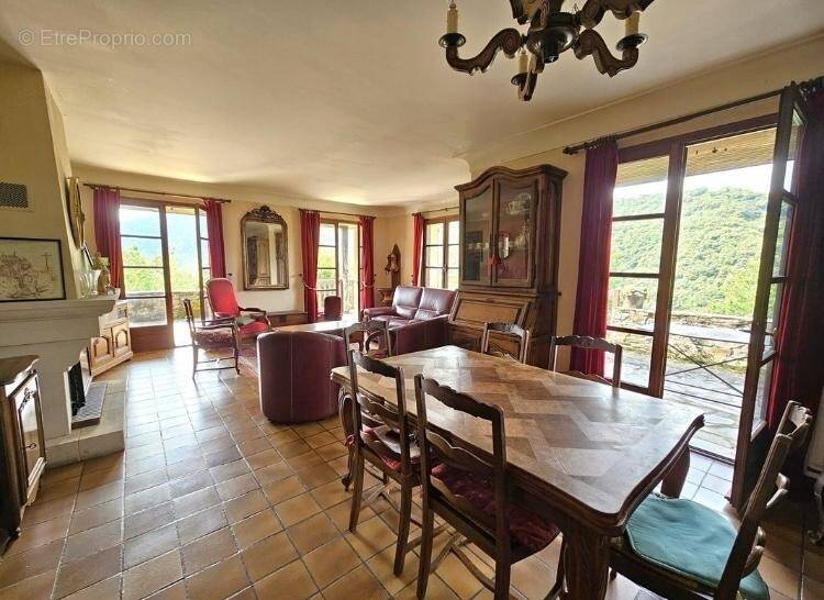 Maison à CONQUES