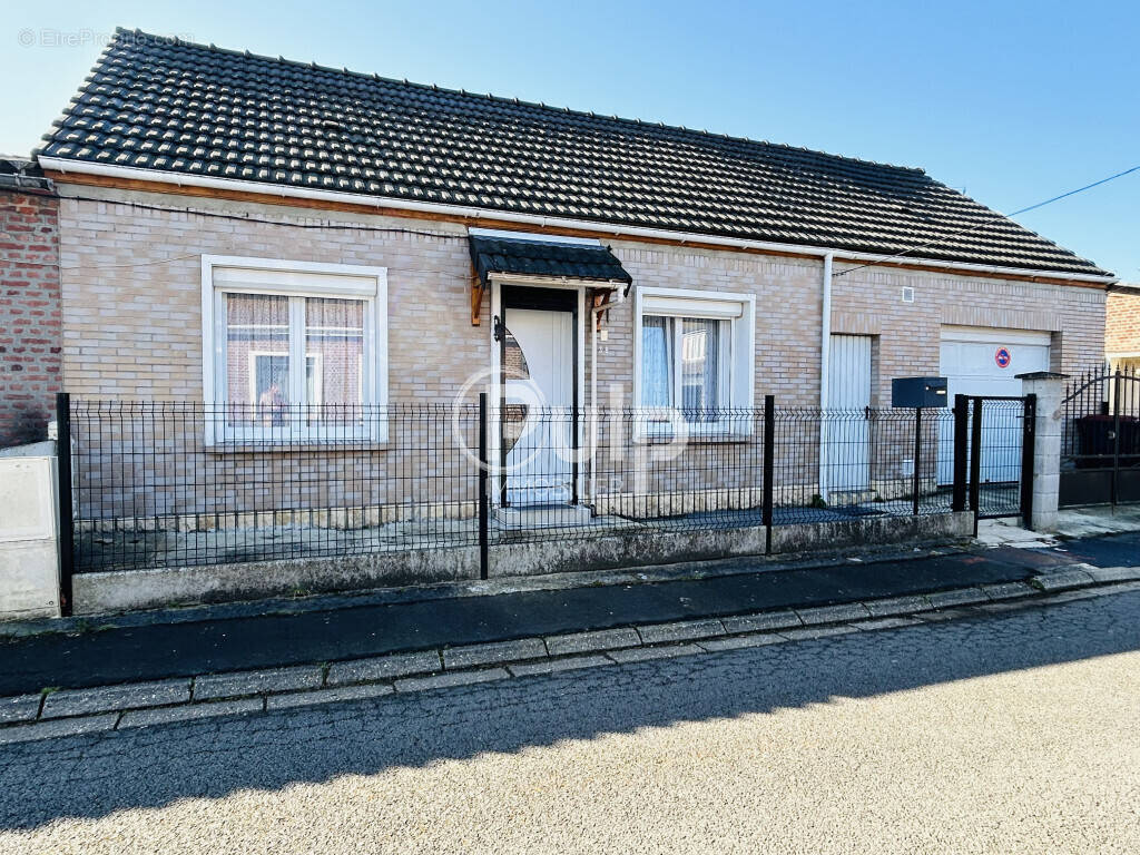 Maison à COURCELLES-LES-LENS