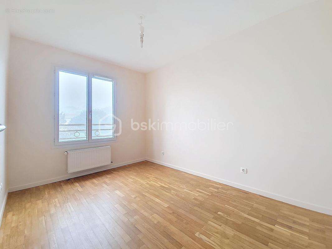 Appartement à CHASSELAY