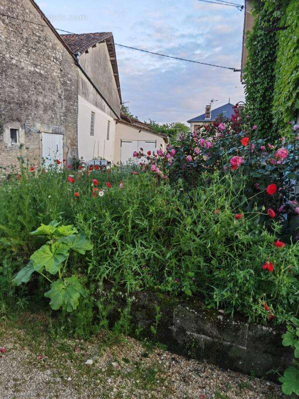 Maison à CIVRAY