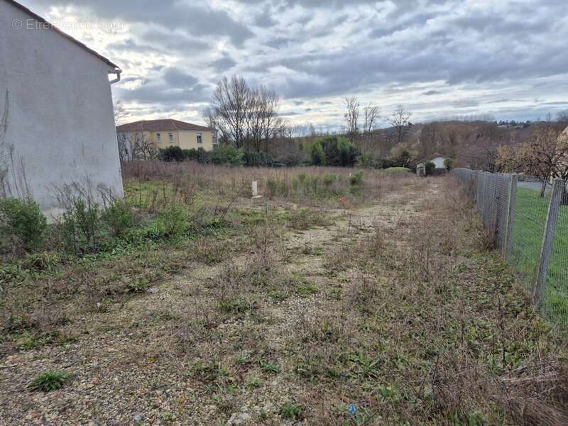 Terrain à ANGOULEME
