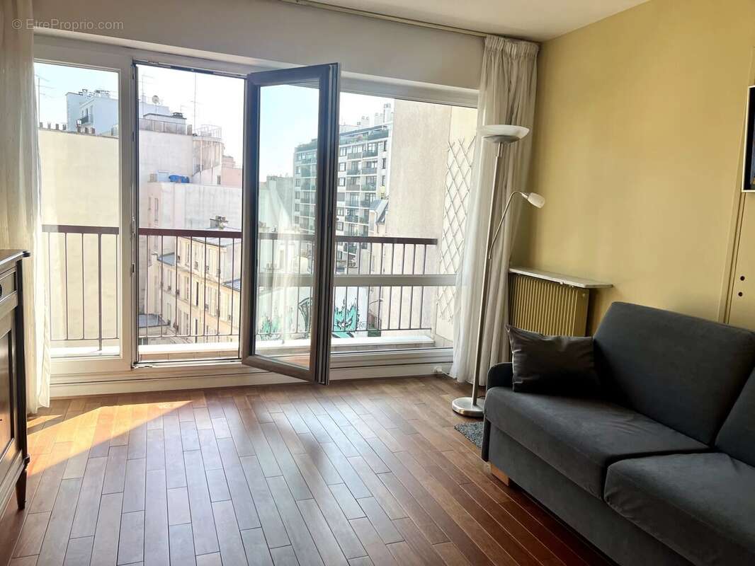 Appartement à PARIS-19E