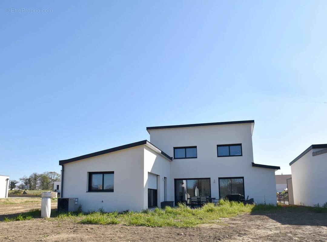 Maison à CLOHARS-CARNOET