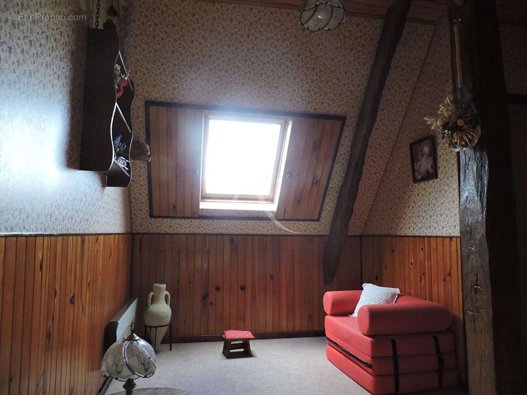 Maison à SAINT-FRAIMBAULT-DE-PRIERES
